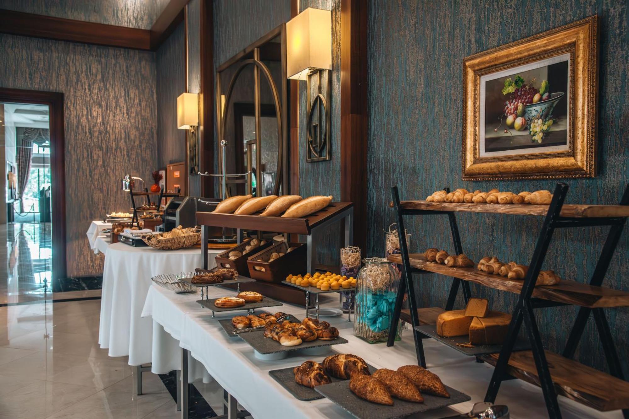 Wellborn Luxury Hotel コジャエリ エクステリア 写真